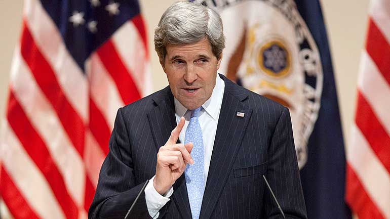 Κέρι: Όλες οι μεριές να αποτρέψουν παραβιάσεις της εκεχειρίας στην Ουκρανία